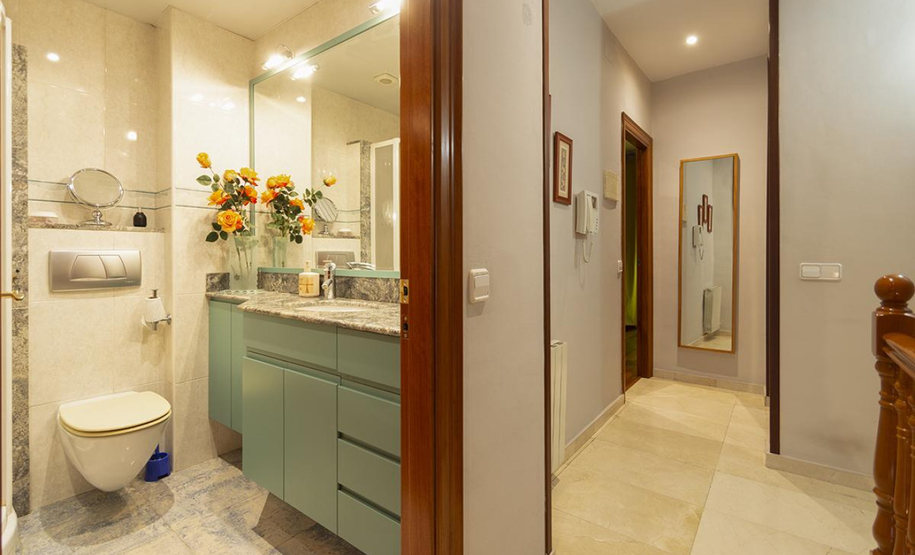 Resale - Villa - Barcelona - Sant Andreu