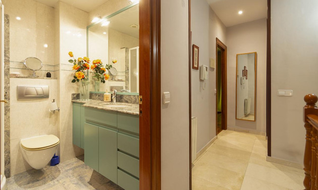 Resale - Villa - Barcelona - Sant Andreu