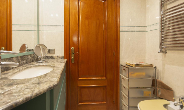 Resale - Villa - Barcelona - Sant Andreu