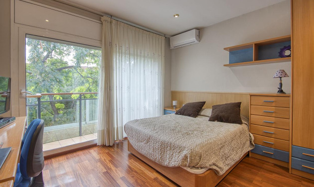 Resale - Villa - Barcelona - Sant Andreu
