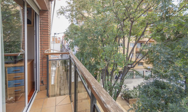 Resale - Villa - Barcelona - Sant Andreu