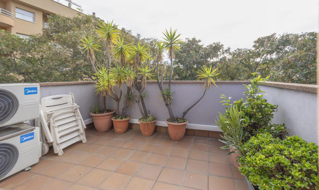 Resale - Villa - Barcelona - Sant Andreu