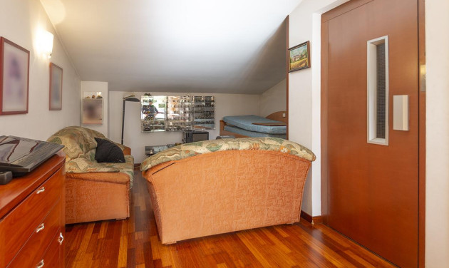 Resale - Villa - Barcelona - Sant Andreu