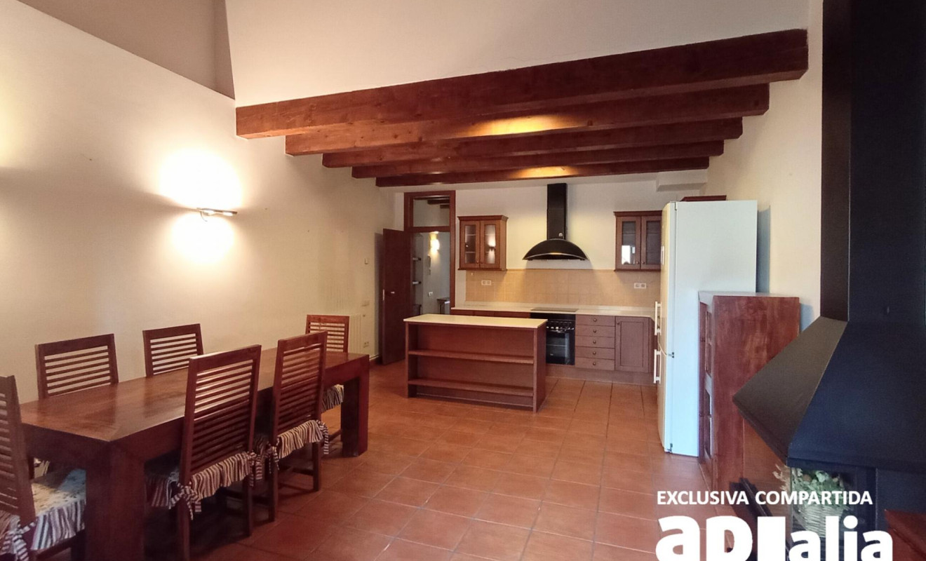 Reventa - Casa de pueblo - Castellar del Vallès