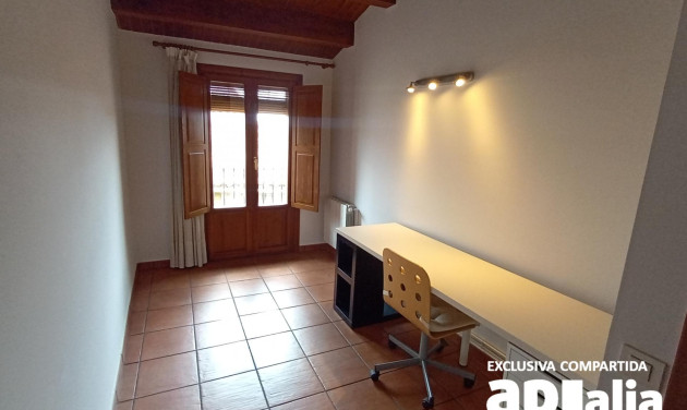 Reventa - Casa de pueblo - Castellar del Vallès