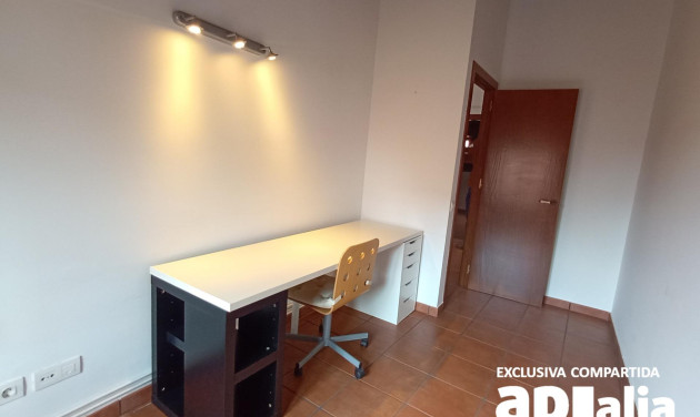 Reventa - Casa de pueblo - Castellar del Vallès
