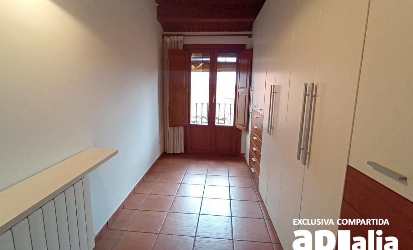 Reventa - Casa de pueblo - Castellar del Vallès