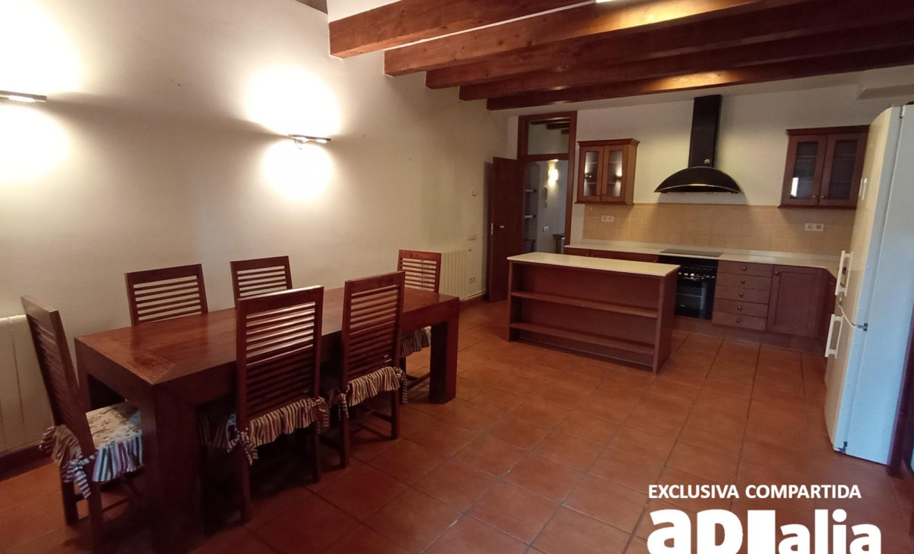 Reventa - Casa de pueblo - Castellar del Vallès