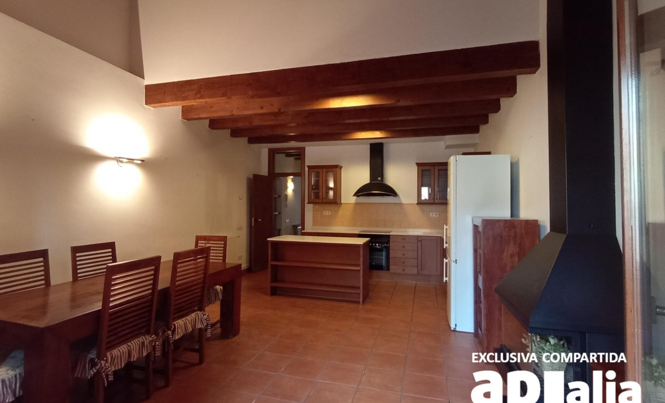 Reventa - Casa de pueblo - Castellar del Vallès