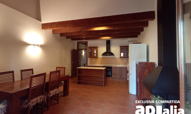 Reventa - Casa de pueblo - Castellar del Vallès