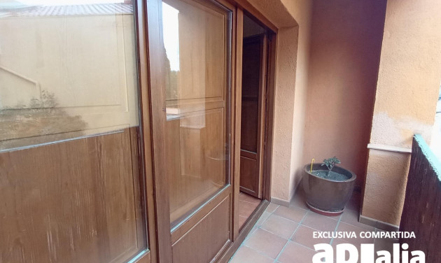 Reventa - Casa de pueblo - Castellar del Vallès