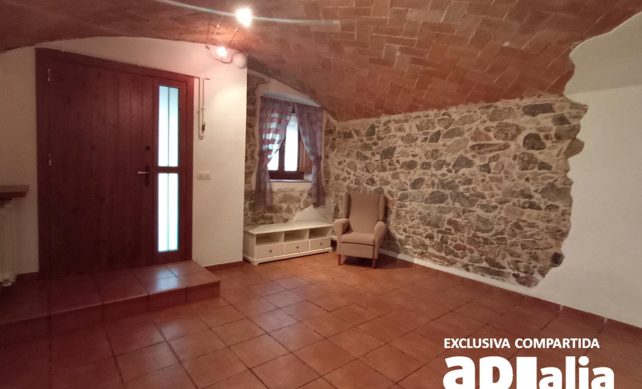 Reventa - Casa de pueblo - Castellar del Vallès