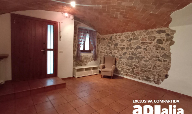 Reventa - Casa de pueblo - Castellar del Vallès