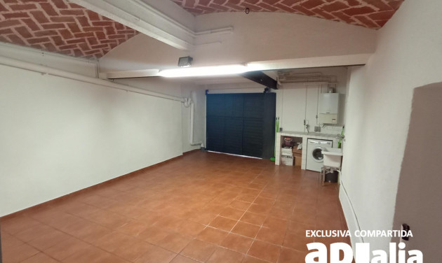 Reventa - Casa de pueblo - Castellar del Vallès