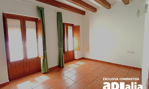 Reventa - Casa de pueblo - Castellar del Vallès