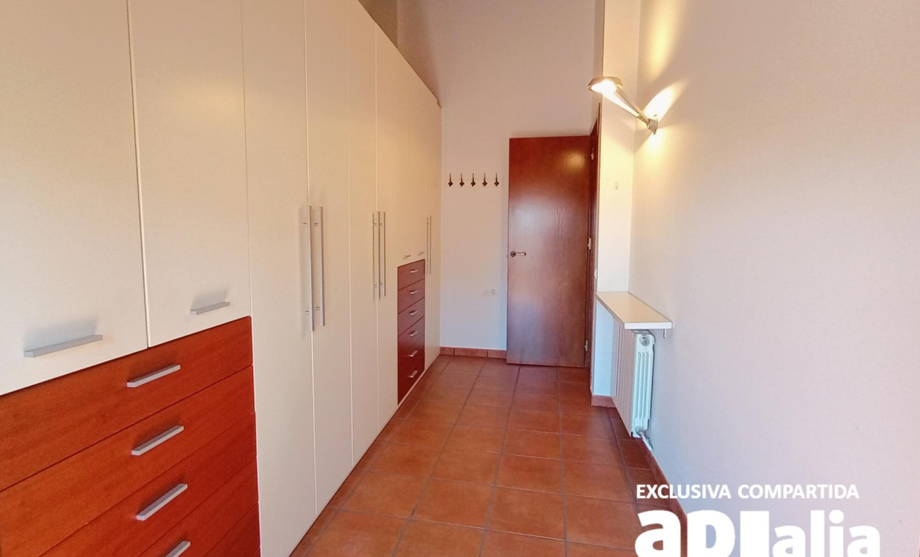 Reventa - Casa de pueblo - Castellar del Vallès