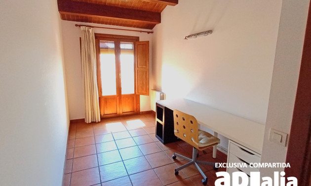 Reventa - Casa de pueblo - Castellar del Vallès