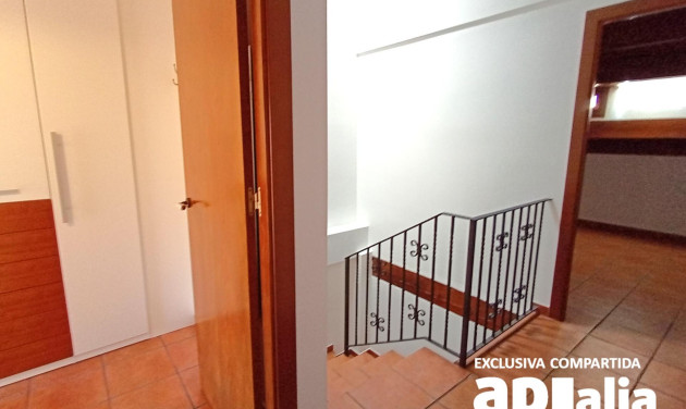 Reventa - Casa de pueblo - Castellar del Vallès