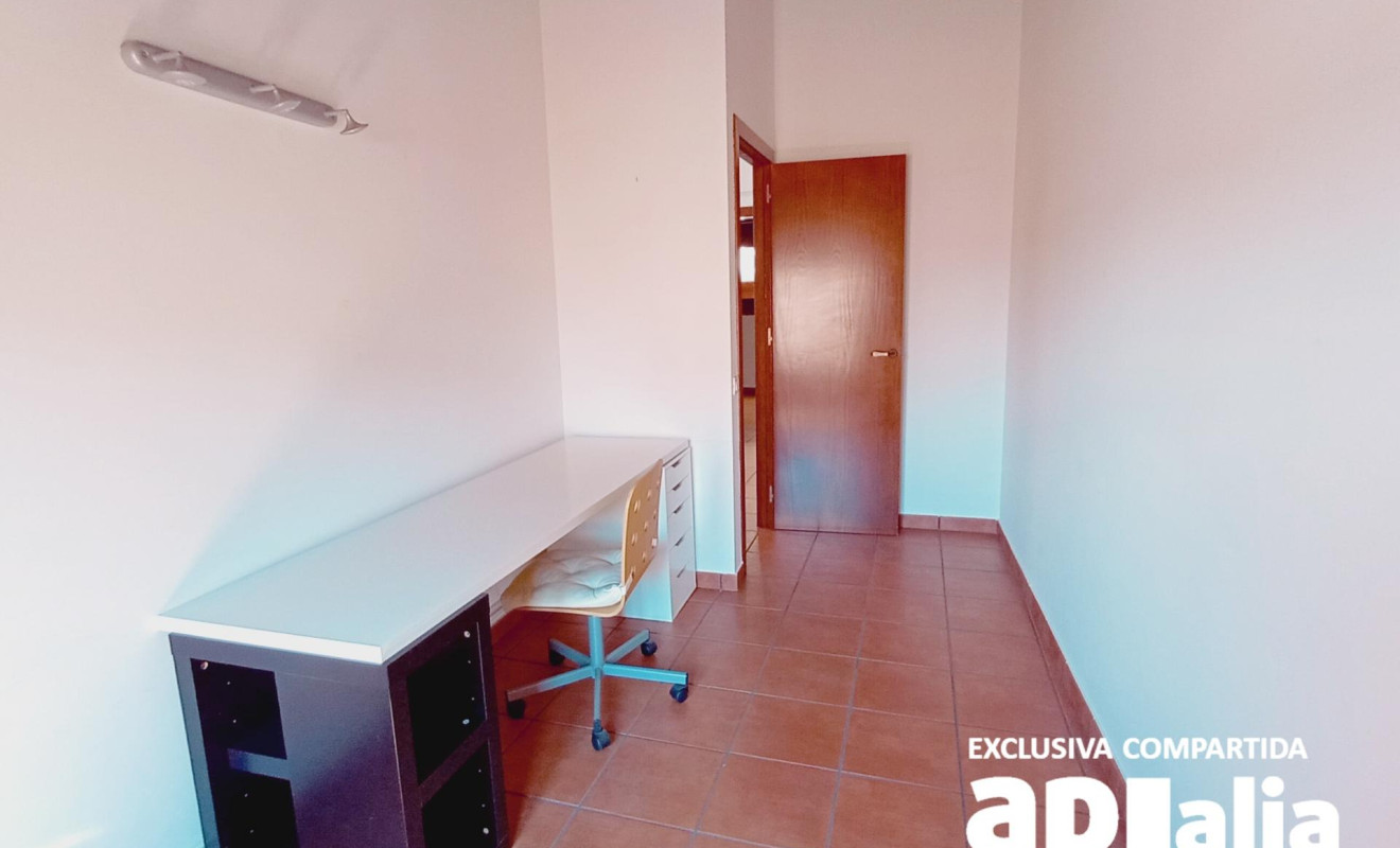 Reventa - Casa de pueblo - Castellar del Vallès