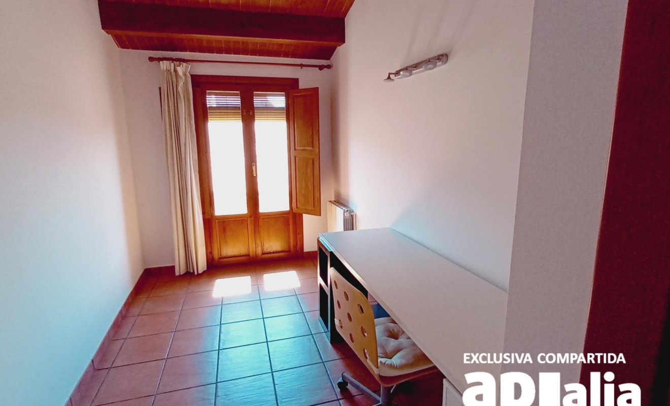 Reventa - Casa de pueblo - Castellar del Vallès