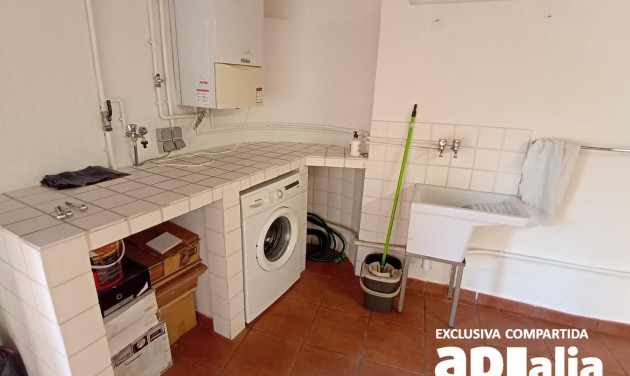 Reventa - Casa de pueblo - Castellar del Vallès