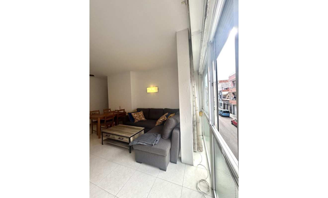 Resale - Apartment / flat - Sabadell - Centro