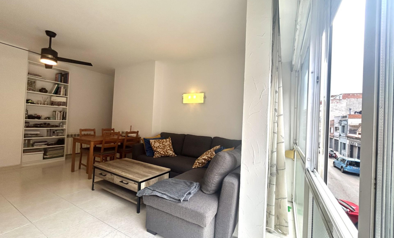 Resale - Apartment / flat - Sabadell - Centro