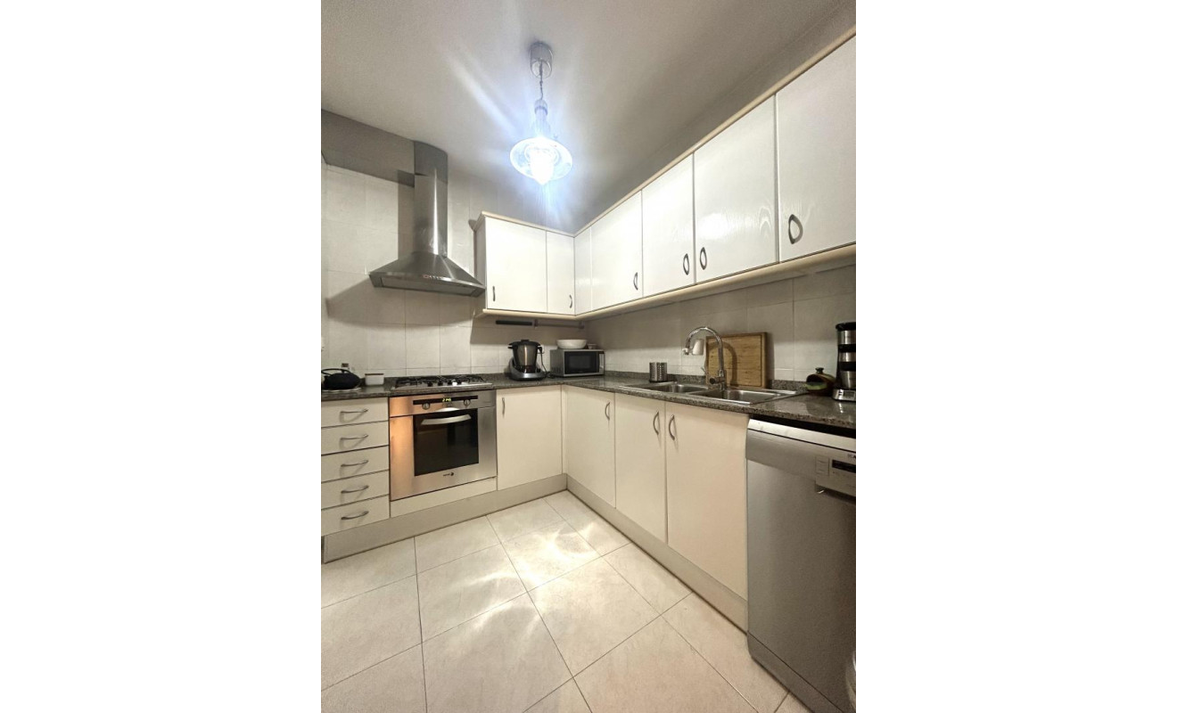 Resale - Apartment / flat - Sabadell - Centro