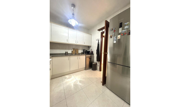 Resale - Apartment / flat - Sabadell - Centro