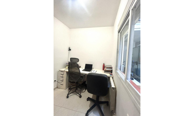 Resale - Apartment / flat - Sabadell - Centro