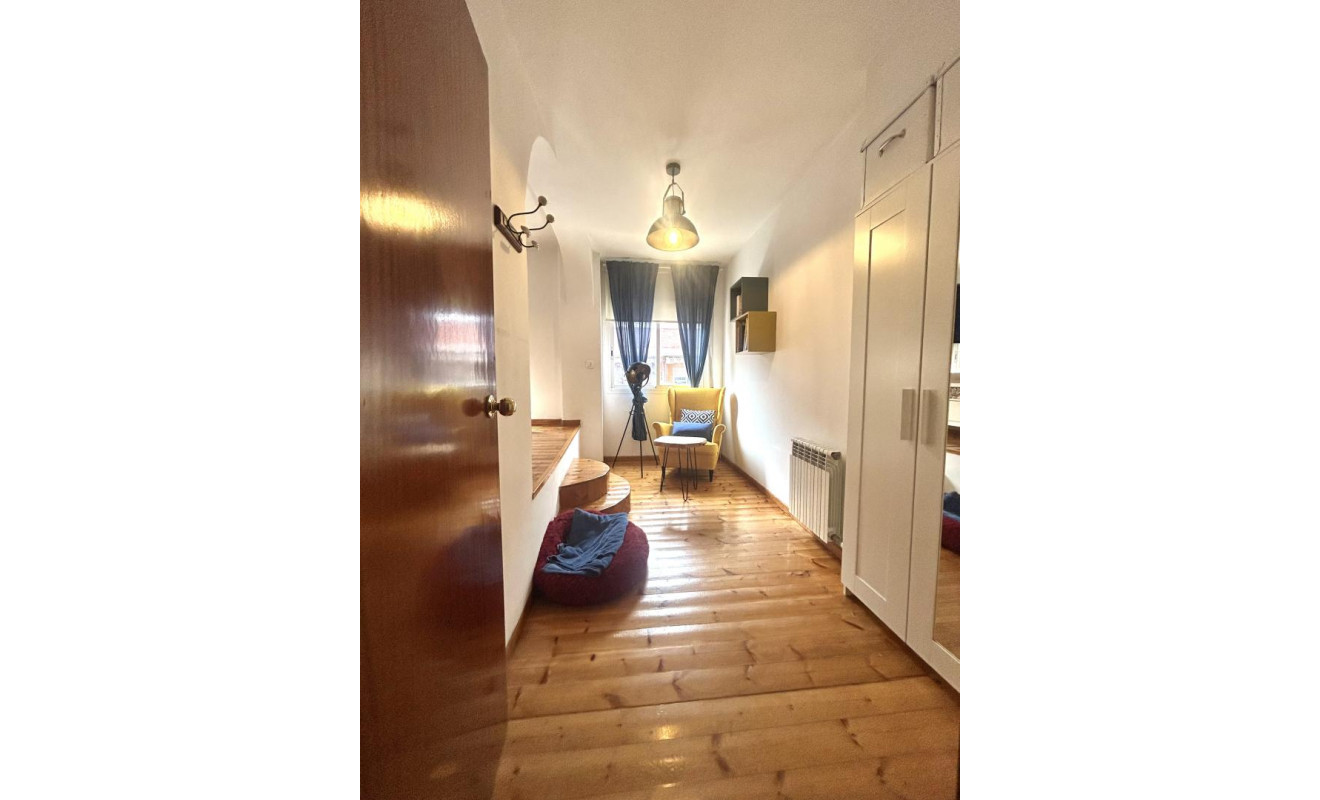 Resale - Apartment / flat - Sabadell - Centro