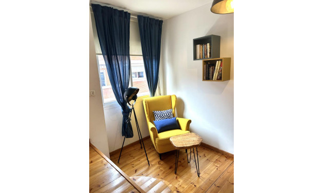 Resale - Apartment / flat - Sabadell - Centro