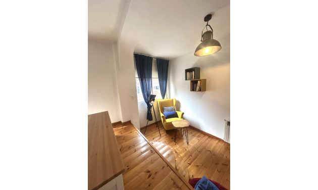 Resale - Apartment / flat - Sabadell - Centro