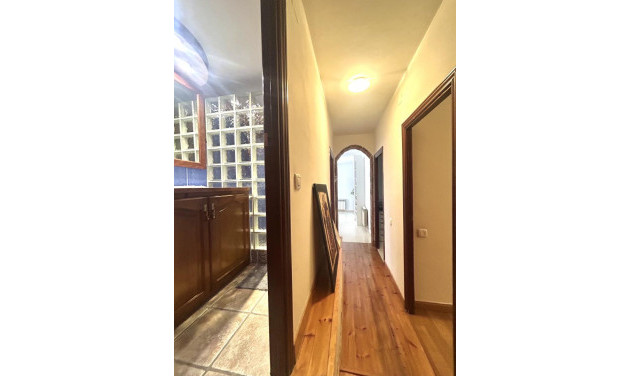 Resale - Apartment / flat - Sabadell - Centro