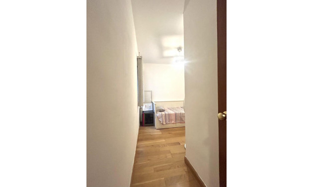 Resale - Apartment / flat - Sabadell - Centro