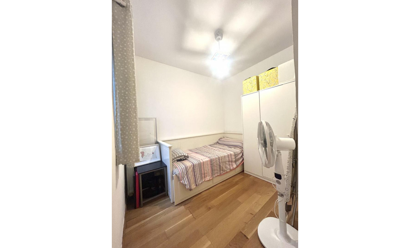 Resale - Apartment / flat - Sabadell - Centro