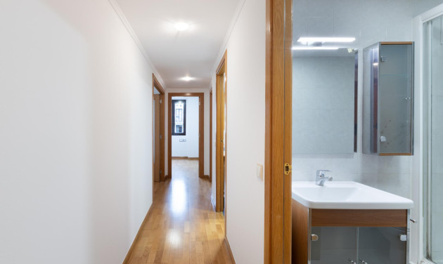 Herverkoop - Appartement / flat - Barcelona - Ciutat Vella / Barri Gòtic