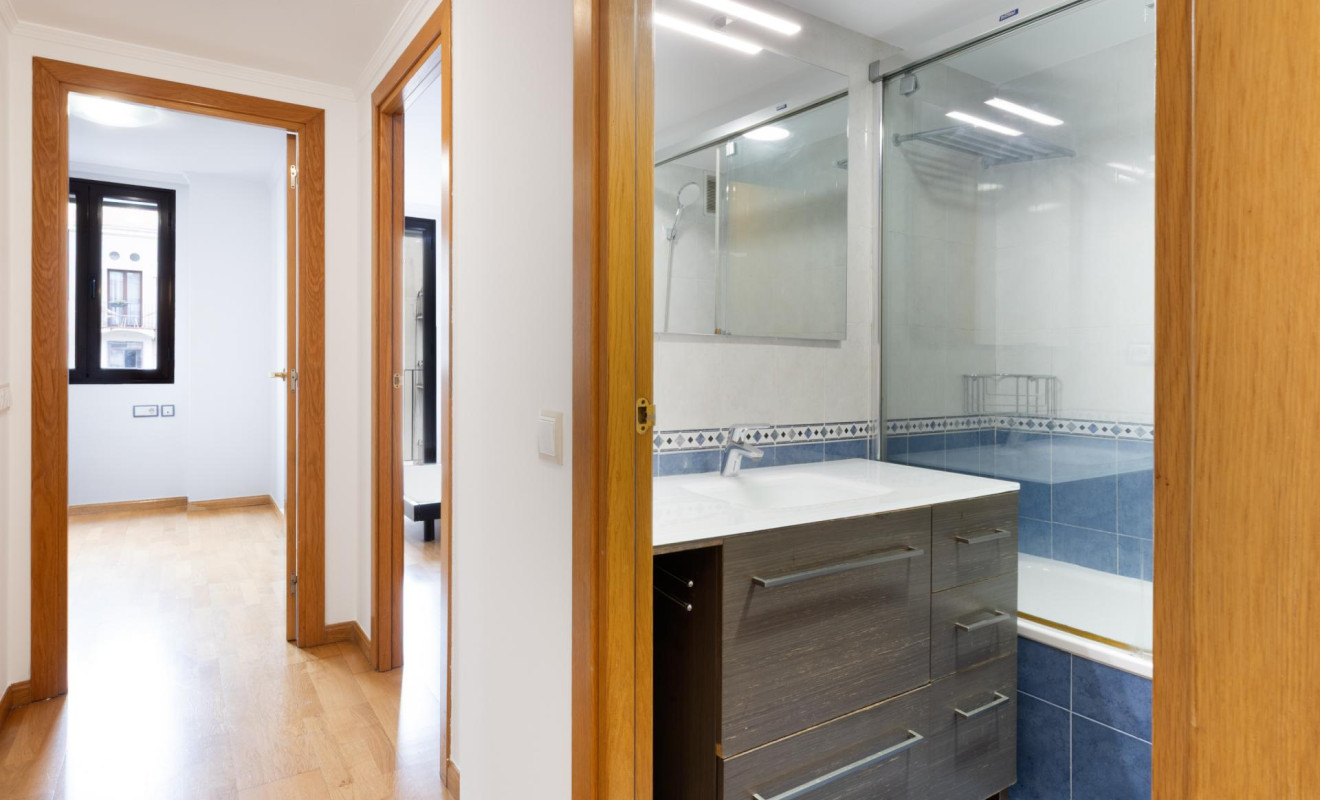 Herverkoop - Appartement / flat - Barcelona - Ciutat Vella / Barri Gòtic