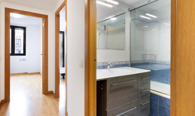 Herverkoop - Appartement / flat - Barcelona - Ciutat Vella / Barri Gòtic