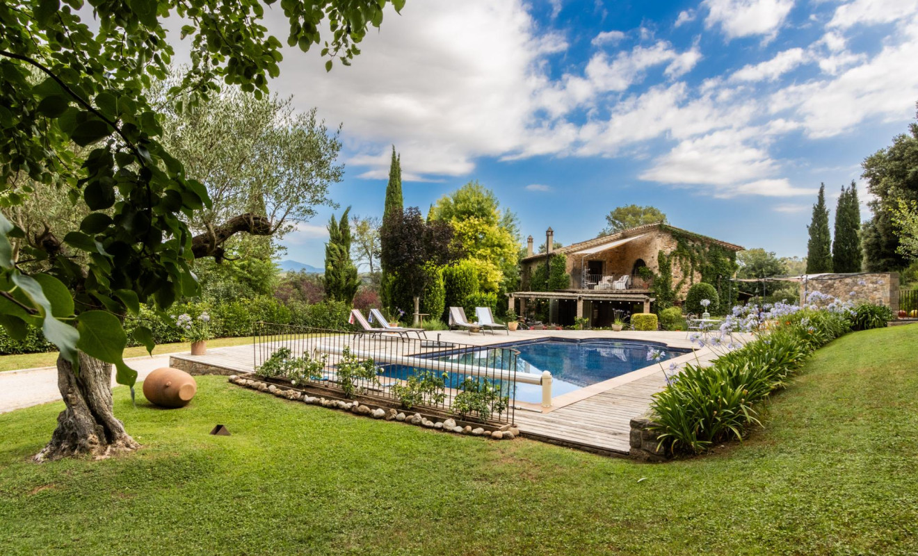 Herverkoop - Boerderijen - Esponellà