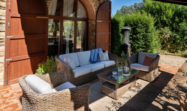 Herverkoop - Boerderijen - Esponellà