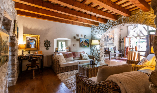 Herverkoop - Boerderijen - Esponellà