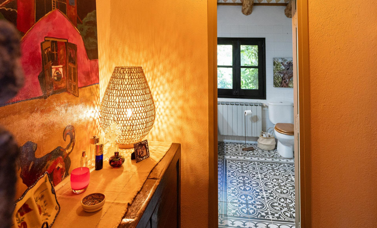 Herverkoop - Boerderijen - Esponellà