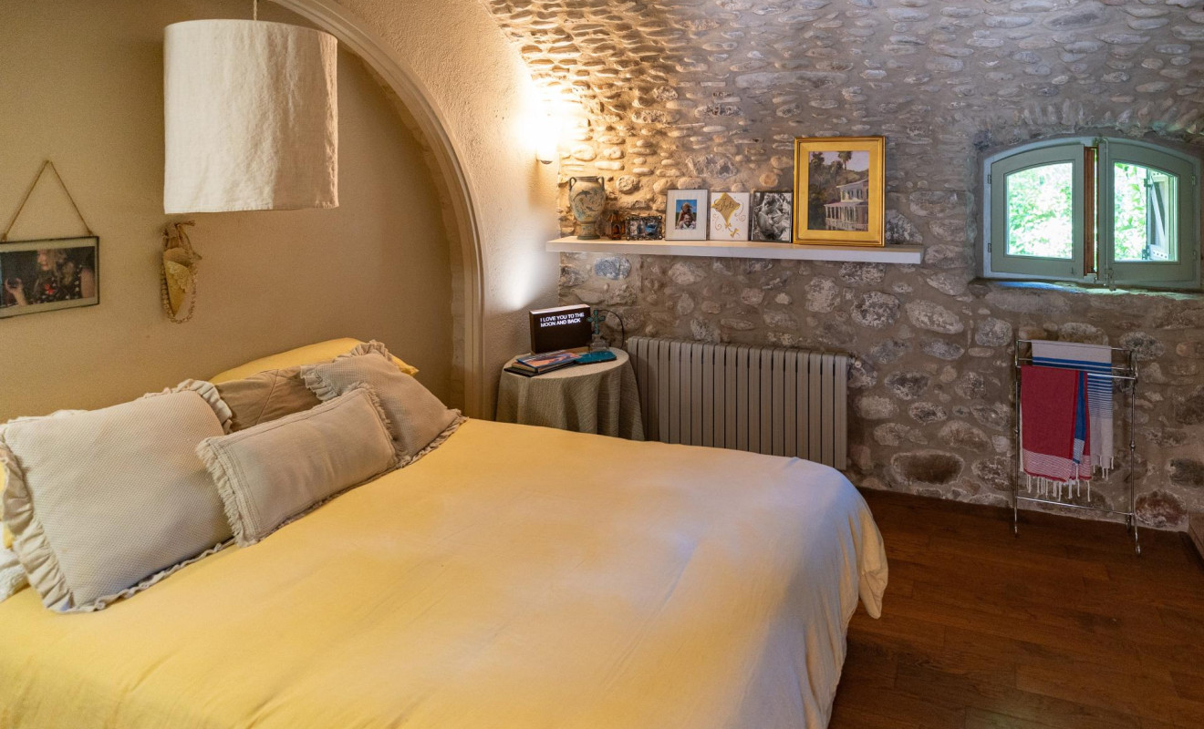 Herverkoop - Boerderijen - Esponellà