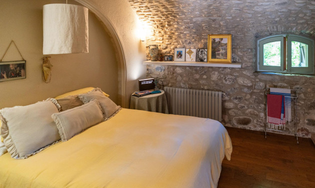 Herverkoop - Boerderijen - Esponellà