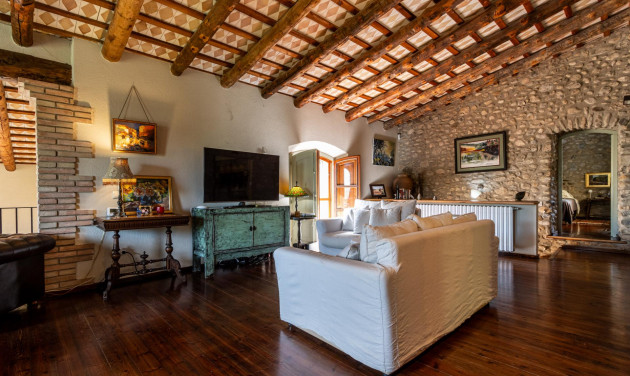 Herverkoop - Boerderijen - Esponellà