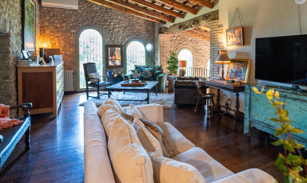 Herverkoop - Boerderijen - Esponellà