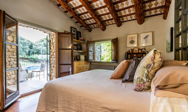 Herverkoop - Boerderijen - Esponellà