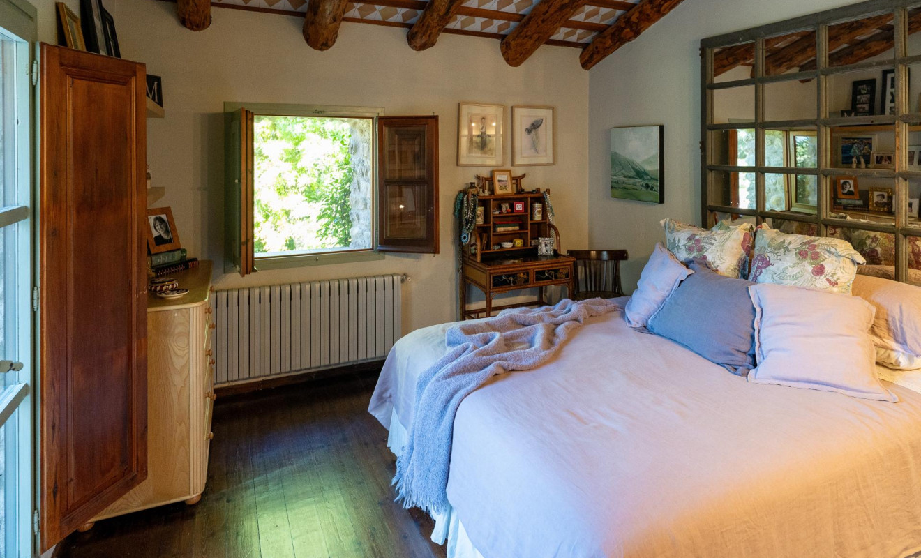 Herverkoop - Boerderijen - Esponellà