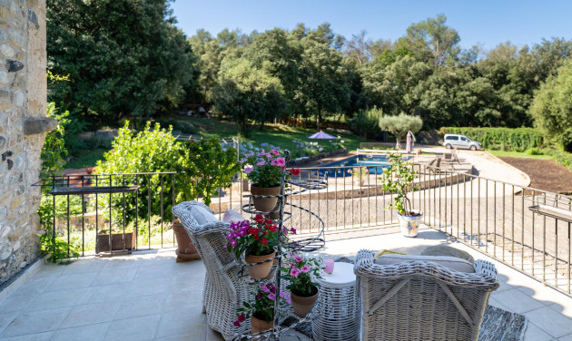 Herverkoop - Boerderijen - Esponellà